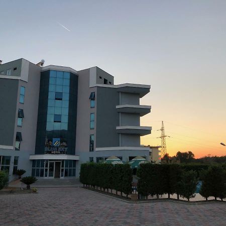 Blue Sky Hotel Golem Kültér fotó